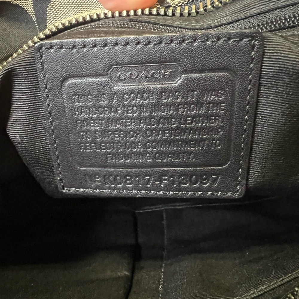 Coach Black and Cream Signature Tote - Picture 6 of 6